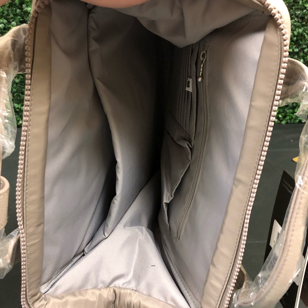 Baggallini Soho Backpack - Picture 10 of 14